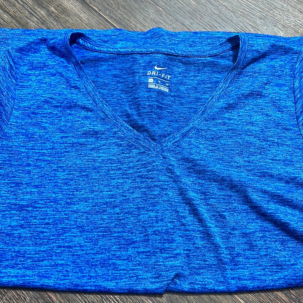 Nike DRI FIT top